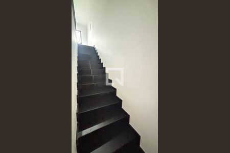 Sala de casa à venda com 2 quartos, 111m² em Jardim das Maravilhas, Santo André