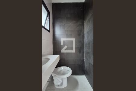 Lavabo de casa à venda com 2 quartos, 77m² em Jardim das Maravilhas, Santo André