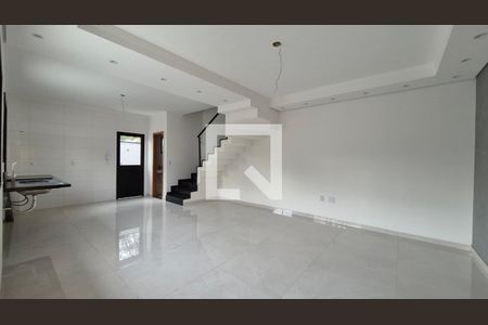 Sala de casa à venda com 2 quartos, 77m² em Jardim das Maravilhas, Santo André