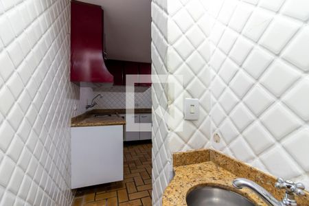 Lavatório de casa à venda com 3 quartos, 270m² em Jardim Sonia, São Paulo