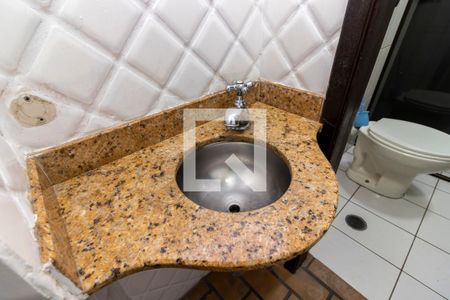 Lavatório de casa à venda com 3 quartos, 270m² em Jardim Sonia, São Paulo