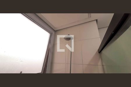 Banheiro de apartamento à venda com 2 quartos, 50m² em Piratininga, Osasco