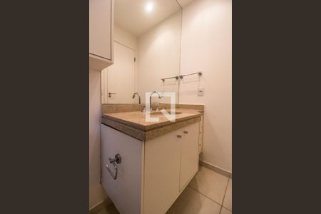 Banheiro da Suíte de apartamento à venda com 1 quarto, 51m² em Alphaville Conde Ii, Barueri