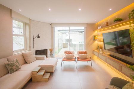 Sala de casa à venda com 3 quartos, 225m² em Brooklin Novo, São Paulo