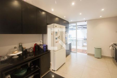 Casa à venda com 3 quartos, 225m² em Brooklin Novo, São Paulo