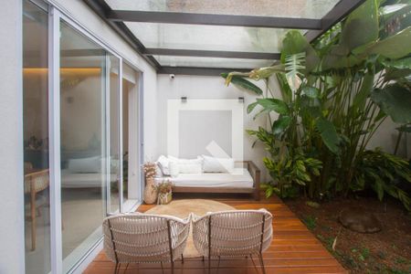 Casa à venda com 3 quartos, 225m² em Brooklin Novo, São Paulo