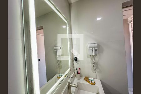 Banheiro de kitnet/studio à venda com 1 quarto, 33m² em Centro, Rio de Janeiro