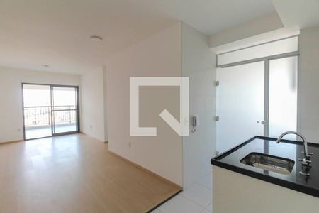 Sala de apartamento para alugar com 3 quartos, 93m² em Vila Independencia, São Paulo