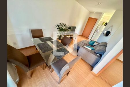 Sala de apartamento à venda com 2 quartos, 56m² em Planalto, Belo Horizonte