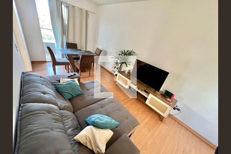 Sala de apartamento à venda com 2 quartos, 56m² em Planalto, Belo Horizonte