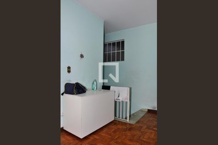 Corredor dos Quartos de casa à venda com 3 quartos, 199m² em Vila Guedes, São Paulo
