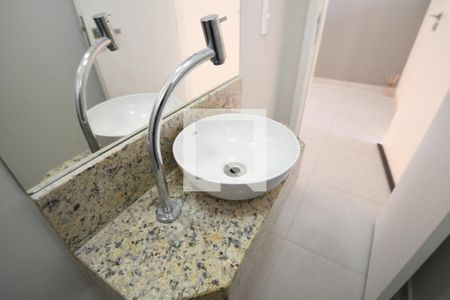 Lavabo de casa de condomínio à venda com 3 quartos, 114m² em Chácara Primavera, Campinas