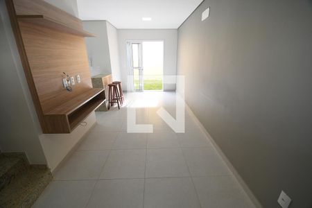 Sala de casa de condomínio à venda com 3 quartos, 114m² em Chácara Primavera, Campinas