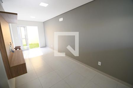 Sala de casa de condomínio à venda com 3 quartos, 114m² em Chácara Primavera, Campinas