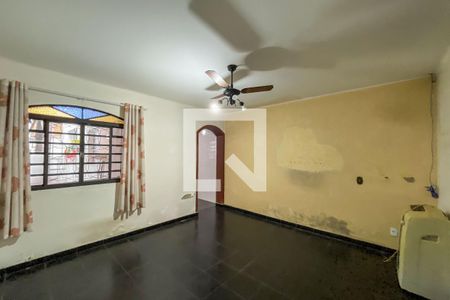 Sala de casa à venda com 3 quartos, 280m² em Vila Monumento, São Paulo