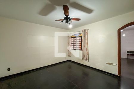 Sala de casa à venda com 3 quartos, 280m² em Vila Monumento, São Paulo