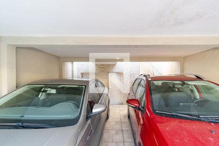 Garagem de casa à venda com 3 quartos, 177m² em Vila Paulista, São Paulo