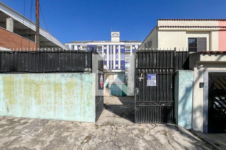 Fachada + plaquinha de casa à venda com 2 quartos, 400m² em Santa Maria, São Caetano do Sul