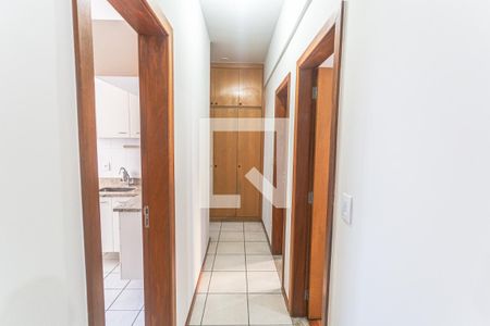 Corredor de apartamento à venda com 2 quartos, 58m² em Funcionários, Belo Horizonte