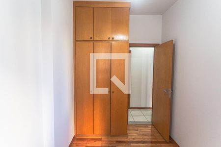 Armário do Quarto 1 de apartamento à venda com 2 quartos, 58m² em Funcionários, Belo Horizonte
