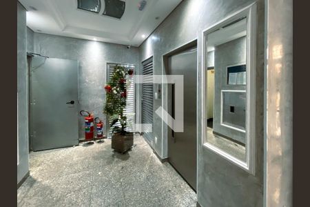 Hall de entrada de apartamento para alugar com 2 quartos, 80m² em Jardim Artur Alvim, São Paulo