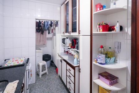 Cozinha de apartamento à venda com 2 quartos, 61020m² em Santo Antônio, São Caetano do Sul