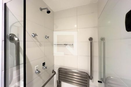 Banheiro de kitnet/studio para alugar com 1 quarto, 28m² em Vila Mariana, São Paulo