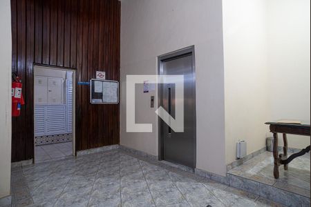 Área comum - Elevador de apartamento à venda com 2 quartos, 124m² em Bela Vista, São Paulo