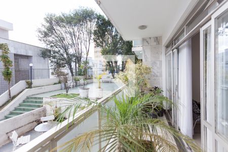 Varanda da Sala de apartamento à venda com 3 quartos, 142m² em Santo Antônio, Belo Horizonte