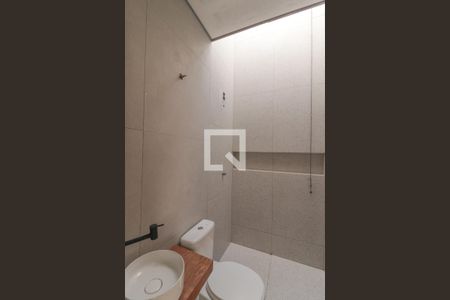 Banheiro de casa de condomínio à venda com 3 quartos, 260m² em Sitio do Moinho, Várzea Paulista