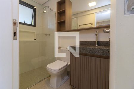 Banheiro de kitnet/studio à venda com 0 quarto, 29m² em Parque Colonial, São Paulo