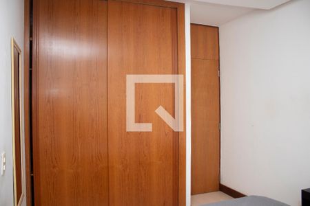Quarto 2 de apartamento à venda com 5 quartos, 372m² em Serra, Belo Horizonte