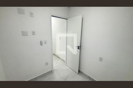 Quarto de apartamento à venda com 2 quartos, 112m² em Jardim do Estádio, Santo André