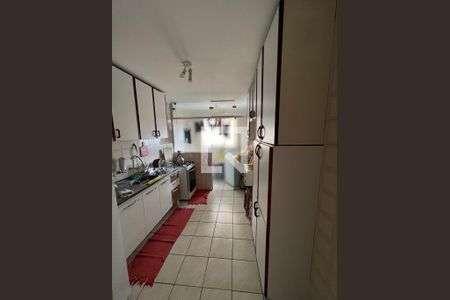 Cozinha de apartamento à venda com 2 quartos, 56m² em Parada Inglesa, São Paulo