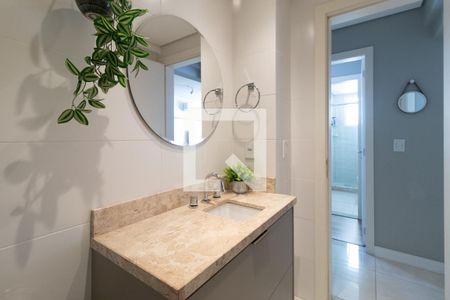 Banheiro Social de apartamento à venda com 2 quartos, 63m² em Azenha, Porto Alegre