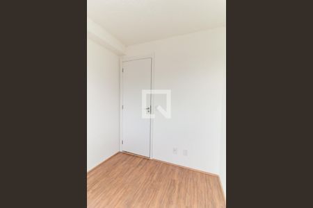 Quarto 1 de apartamento para alugar com 2 quartos, 32m² em Vila Carmosina, São Paulo