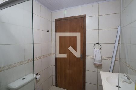 Banheiro 2 de casa à venda com 2 quartos, 112m² em Rio Branco, Canoas