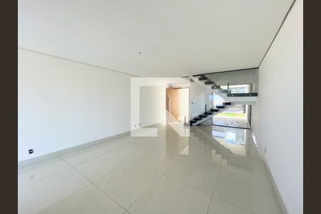 Sala de casa à venda com 3 quartos, 190m² em Manacás, Belo Horizonte
