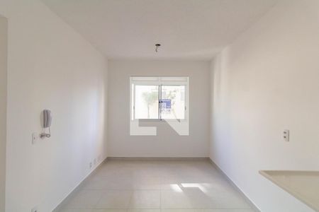 Sala/Cozinha de apartamento para alugar com 2 quartos, 32m² em Colônia (zona Leste), São Paulo