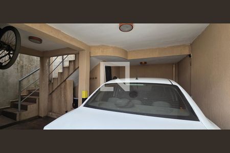 Garagem de casa à venda com 2 quartos, 150m² em Havaí, Belo Horizonte