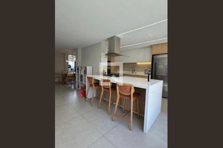 Casa à venda com 3 quartos, 150m² em Itaipu, Niterói