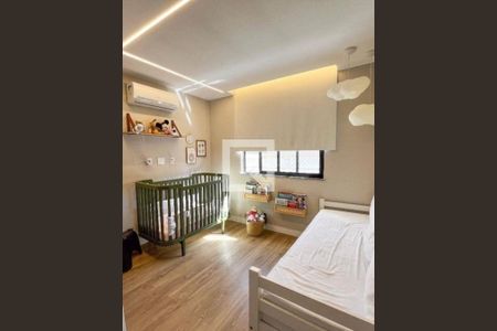 Casa à venda com 3 quartos, 150m² em Itaipu, Niterói