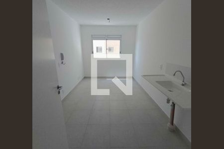 Entrada de apartamento para alugar com 2 quartos, 32m² em Parque Novo Mundo, São Paulo