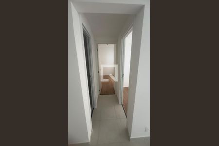 Corredor de apartamento para alugar com 2 quartos, 32m² em Parque Novo Mundo, São Paulo