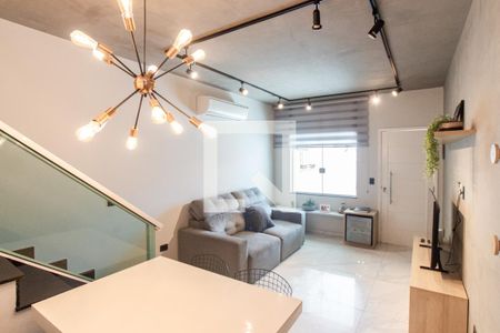 Sala de casa à venda com 3 quartos, 80m² em Vila Constança, São Paulo