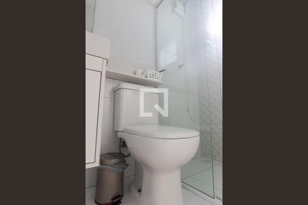 Banheiro da Suíte de casa à venda com 3 quartos, 80m² em Vila Constança, São Paulo