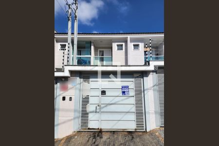 Fachada de casa à venda com 3 quartos, 80m² em Vila Constança, São Paulo
