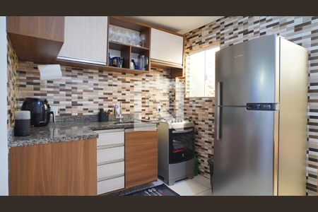Cozinha de casa de condomínio para alugar com 2 quartos, 71m² em Ingleses Norte, Florianópolis