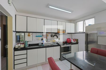 Cozinha de apartamento à venda com 3 quartos, 118m² em Santa Lúcia, Belo Horizonte
