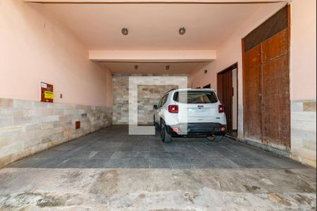 Garagem de casa para alugar com 4 quartos, 2000m² em Minas Brasil, Belo Horizonte